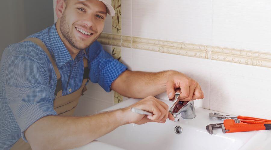 Leak Detection in Blue Eye, MO